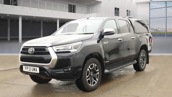 TOYOTA Hilux